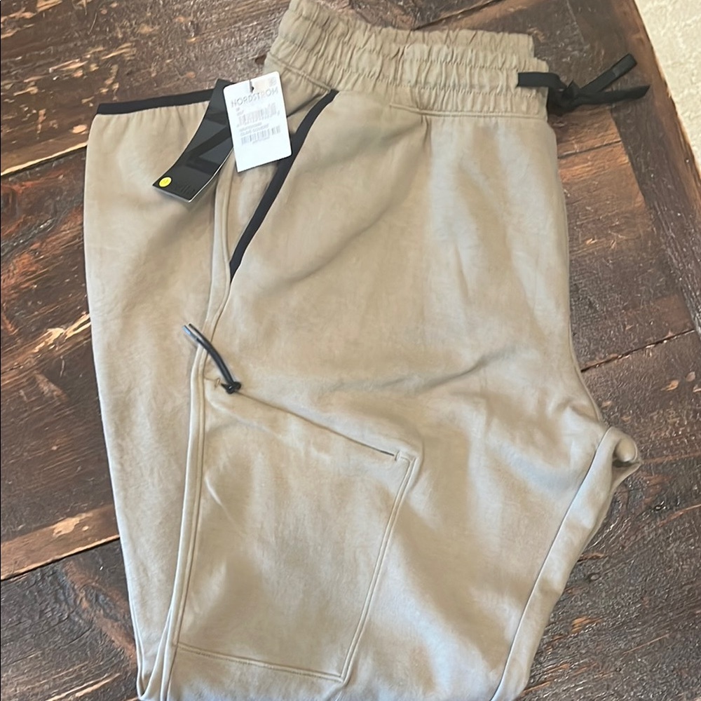 Zella Tan Sweatpants Relaxed Fit Athleisure
